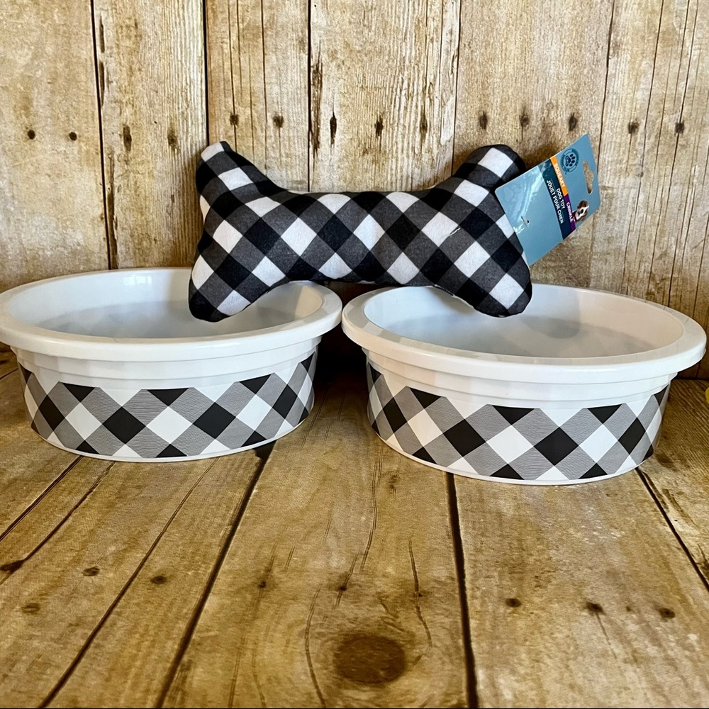 2 Gingham Large Dog Dishes & Bone Shaped Dog Toy Gift Set 🐾